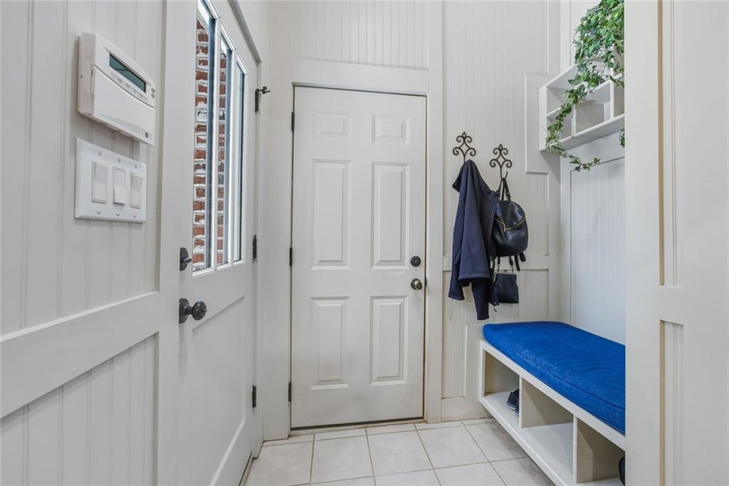 3208 King Springs Road SE