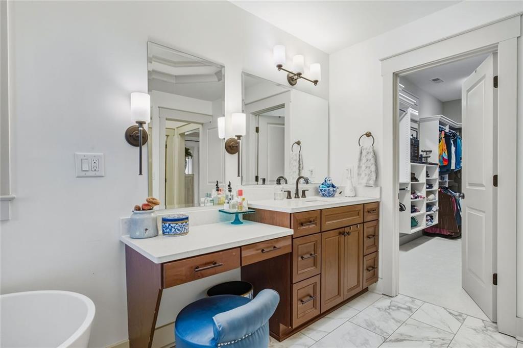 3208 King Springs Road SE