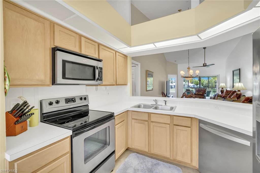 13601 Worthington WAY Unit: 1211