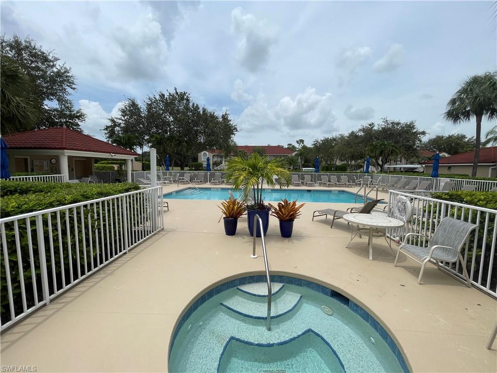 2885 Cypress Trace CIR Unit: 9-102