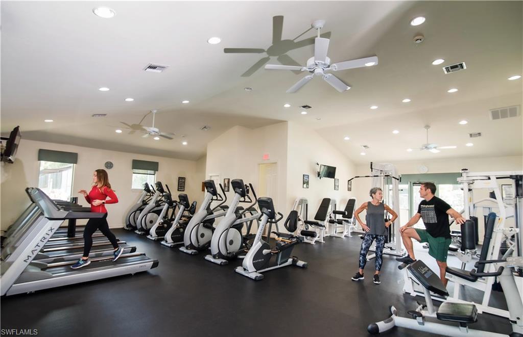 2885 Cypress Trace CIR Unit: 9-102