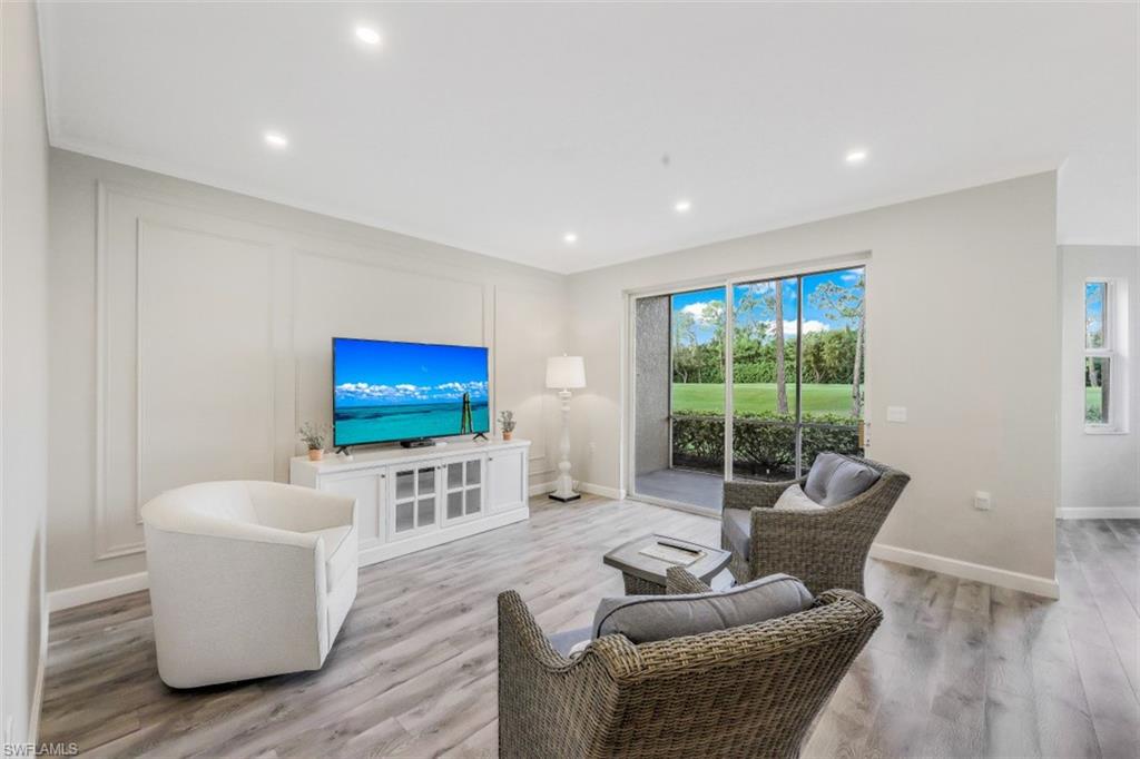 2885 Cypress Trace CIR Unit: 9-102