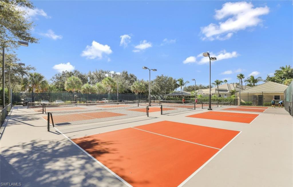 2885 Cypress Trace CIR Unit: 9-102