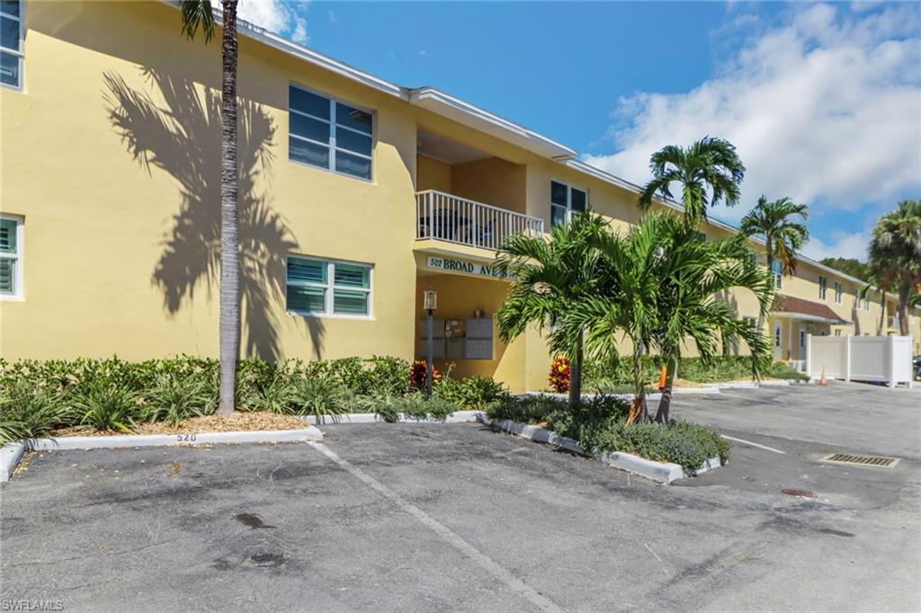 532 Broad AVE S Unit: 532