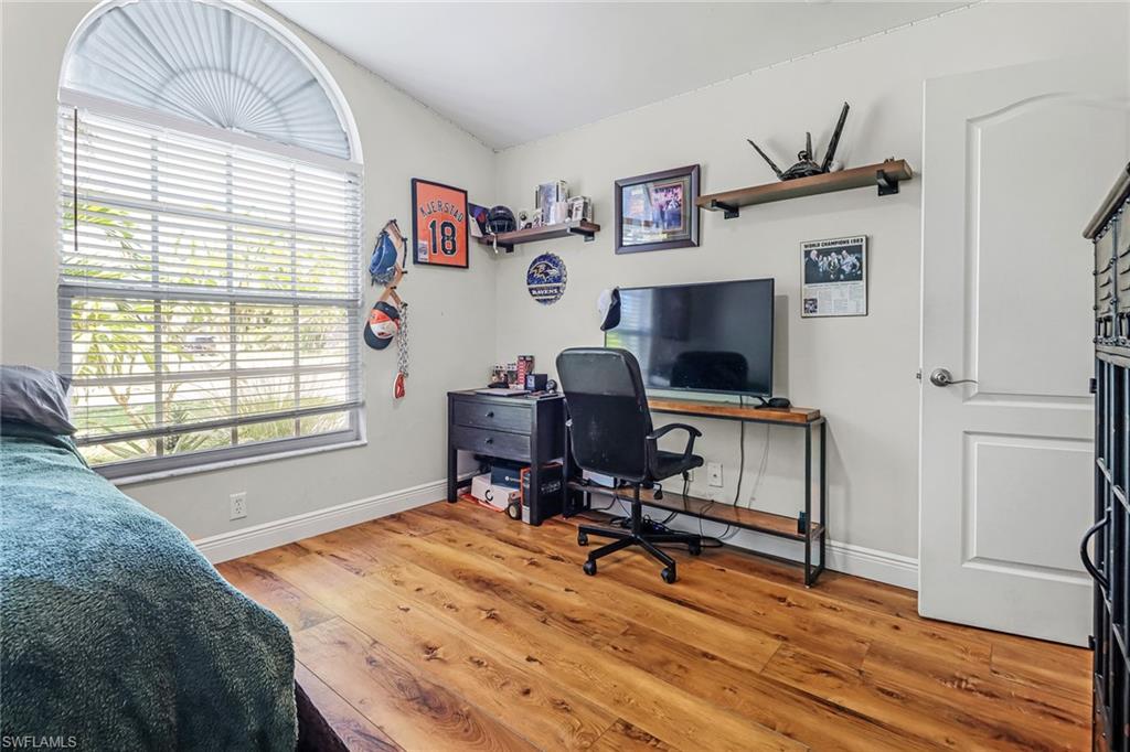 21587 Brixham Run LOOP