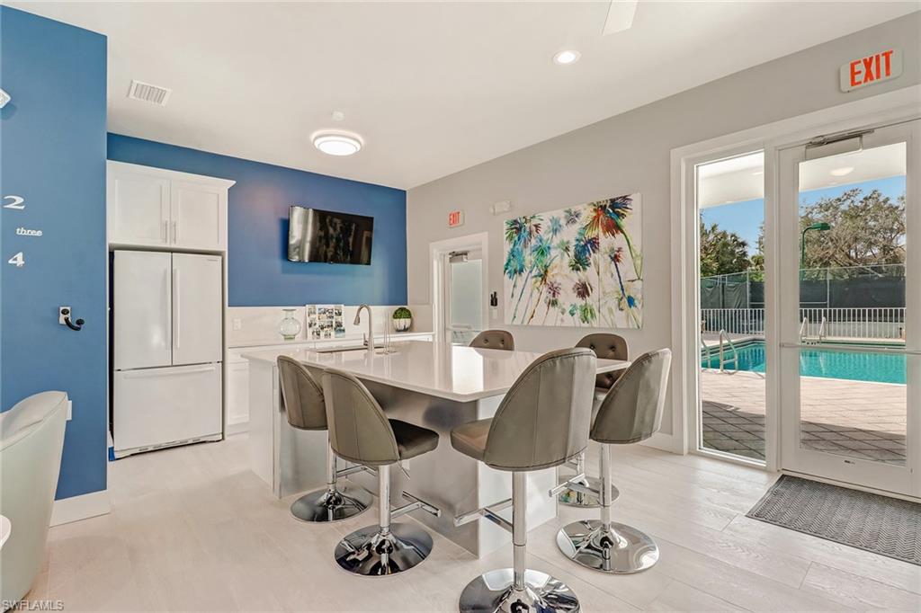 6075 Shallows WAY