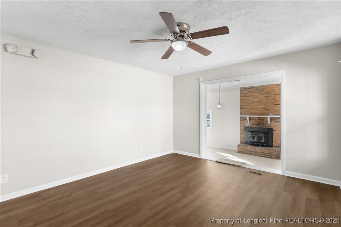 881 Sunbury Drive