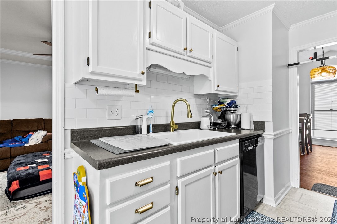 1300 Calla Circle