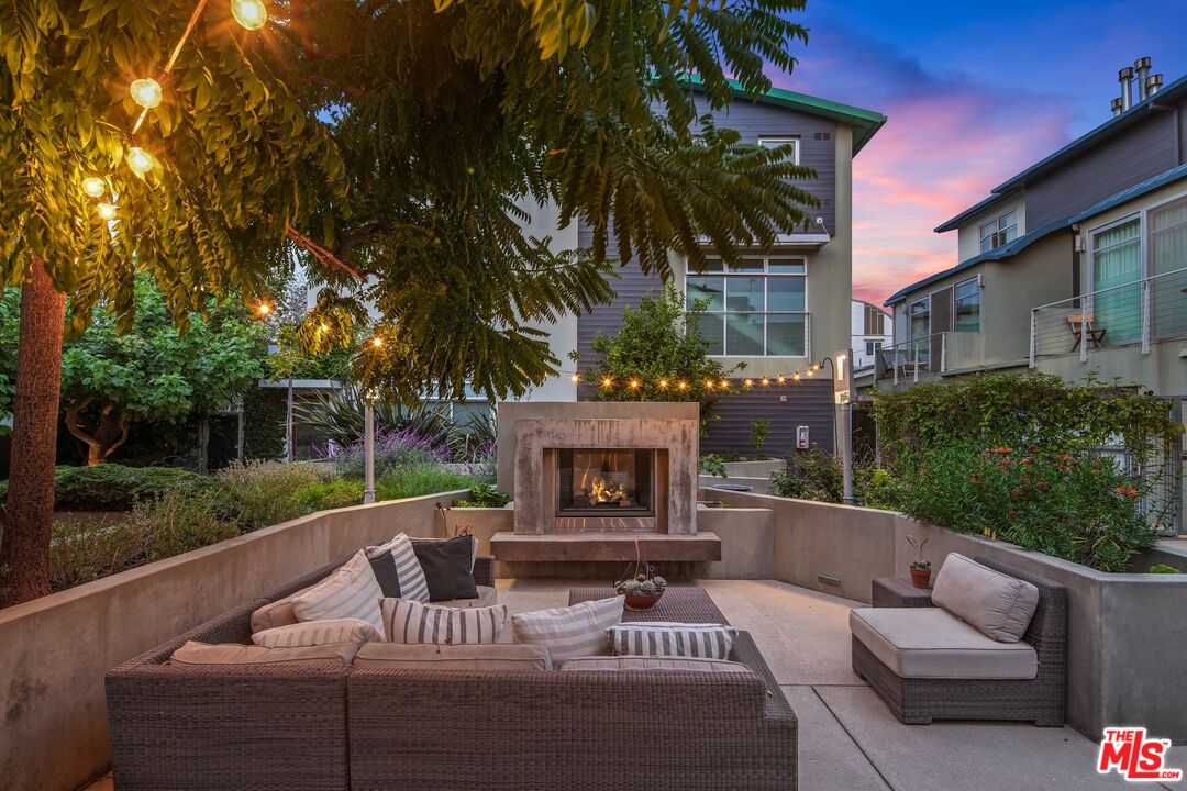 512 Brooks Ave Unit: 6