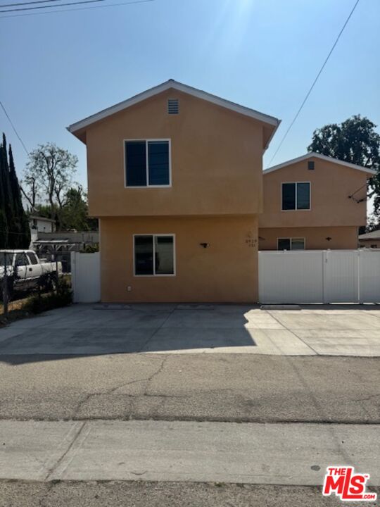 1919 Jackson St Unit: 201