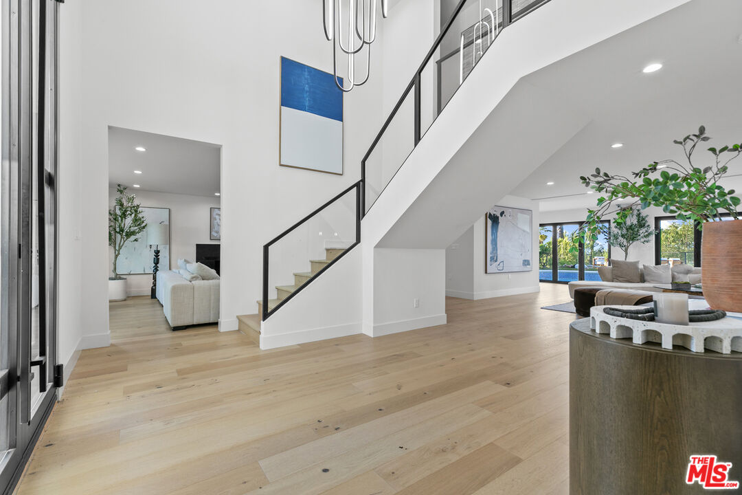 18101 Green Meadow Dr