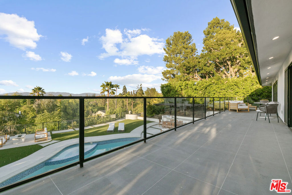 18101 Green Meadow Drive