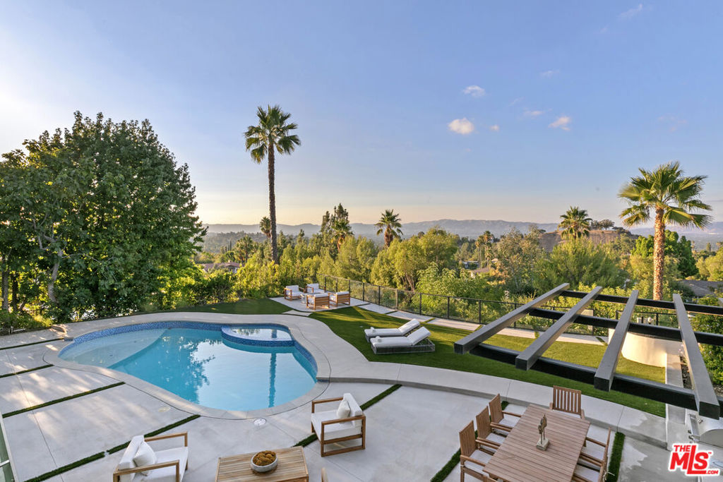 18101 Green Meadow Drive