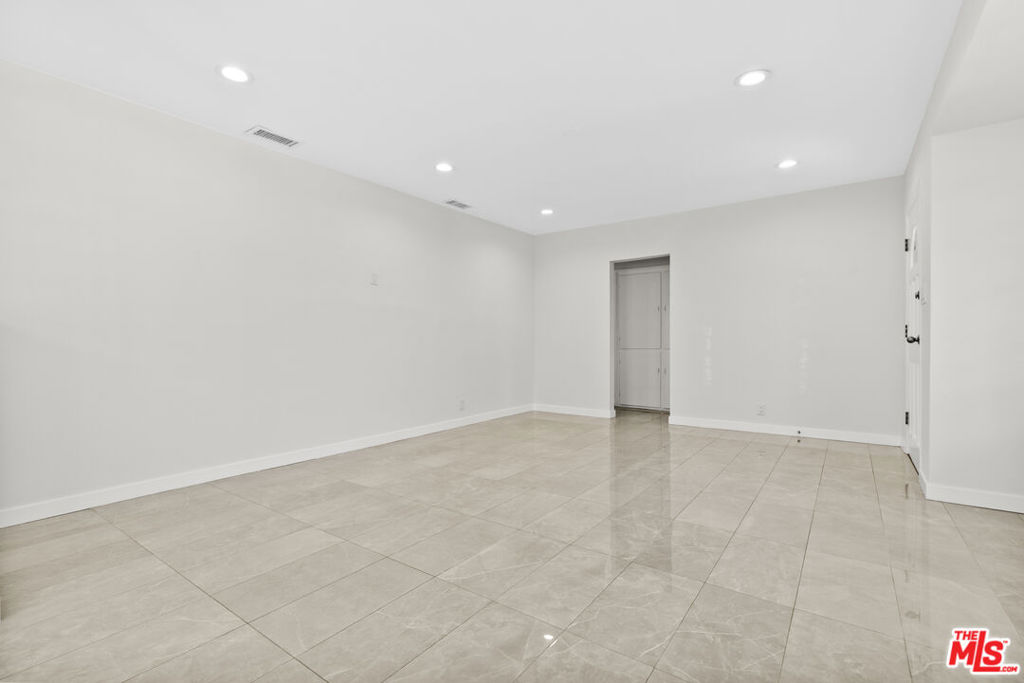 13691 Kelowna Street