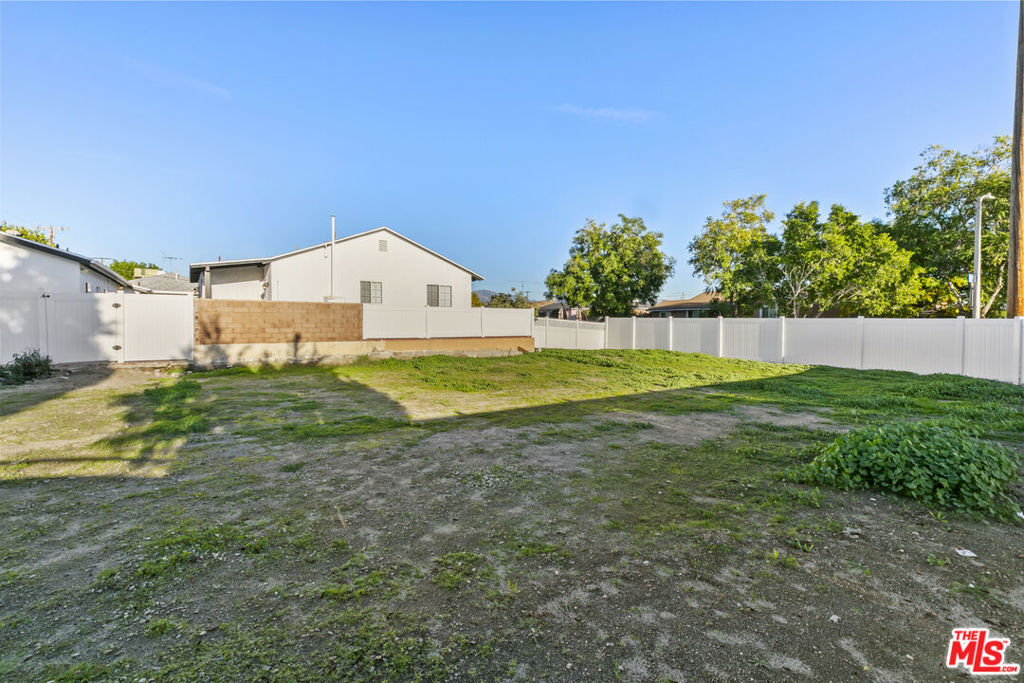 13691 Kelowna Street