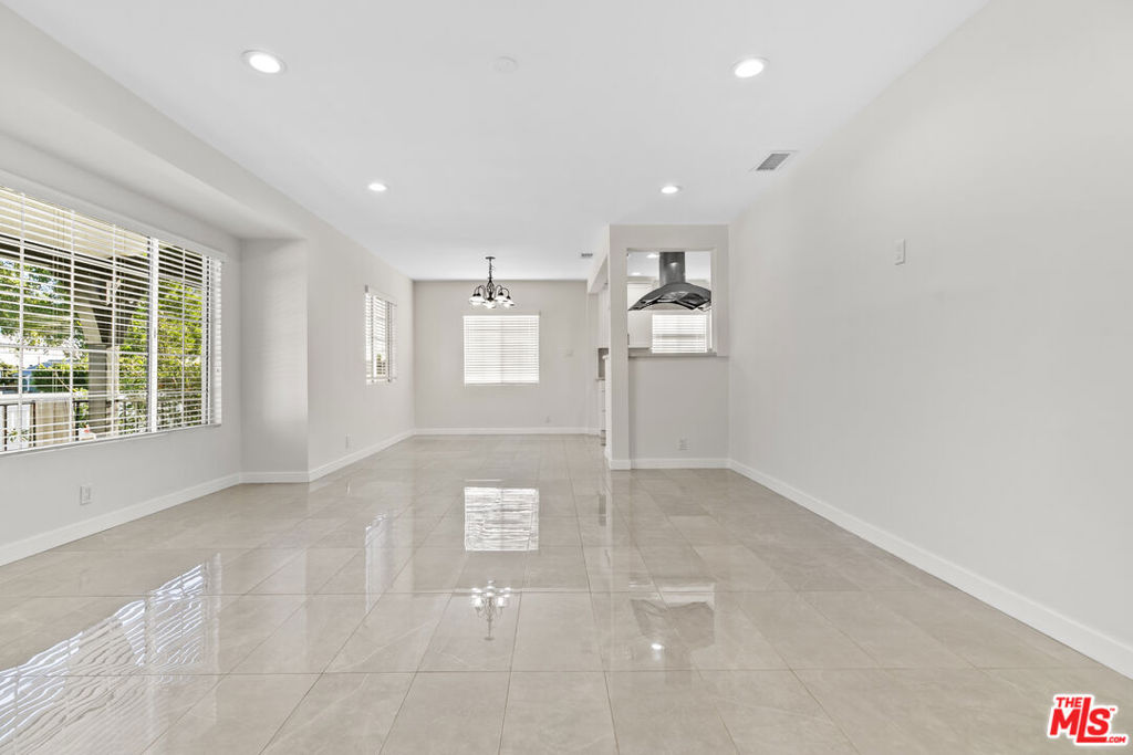 13691 Kelowna Street