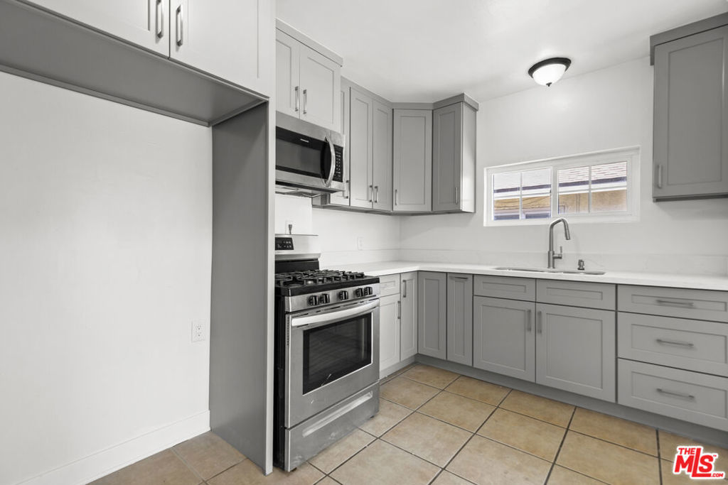 10823 Cantara Street