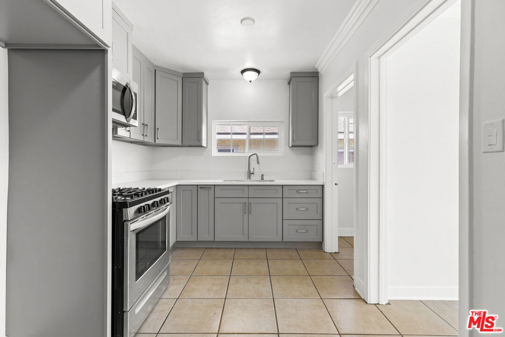 10823 Cantara Street