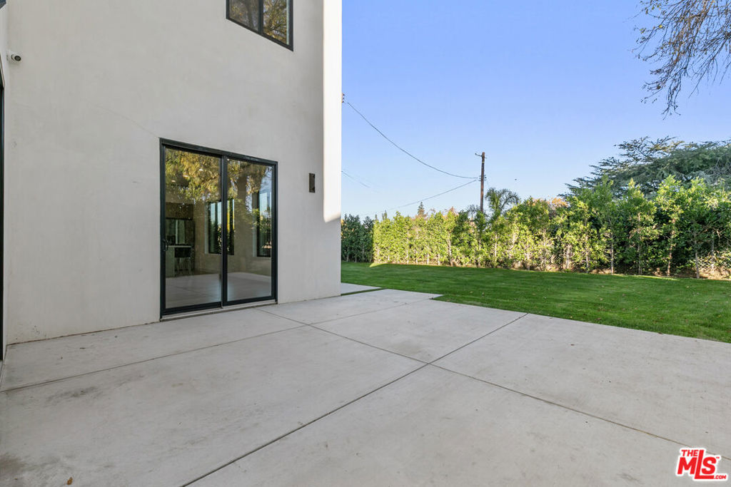 5152 Etiwanda Avenue