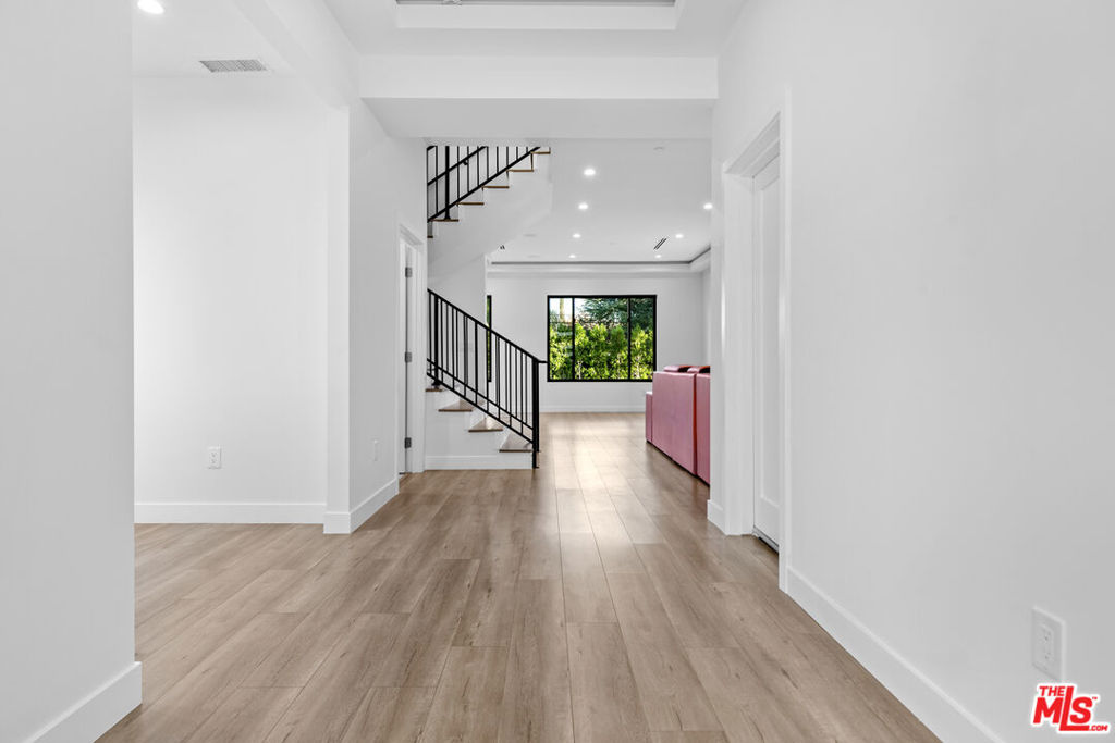 5152 Etiwanda Avenue