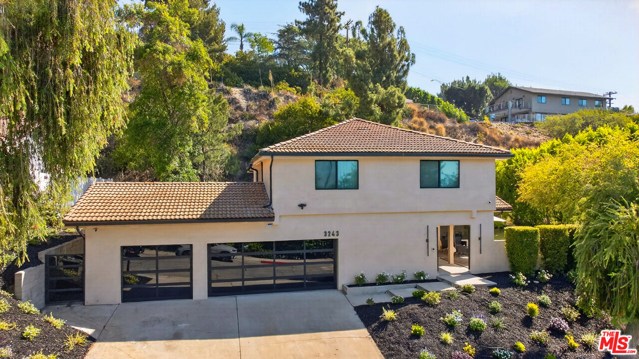 3243 Kirkham Dr