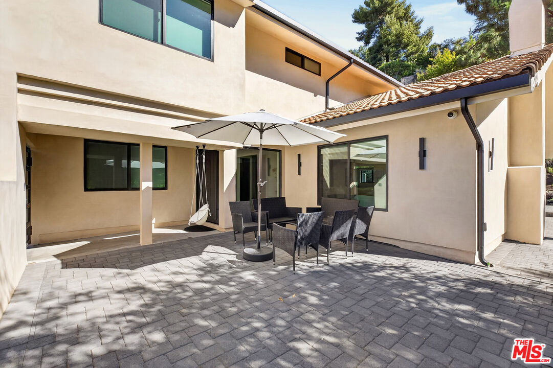3243 Kirkham Dr