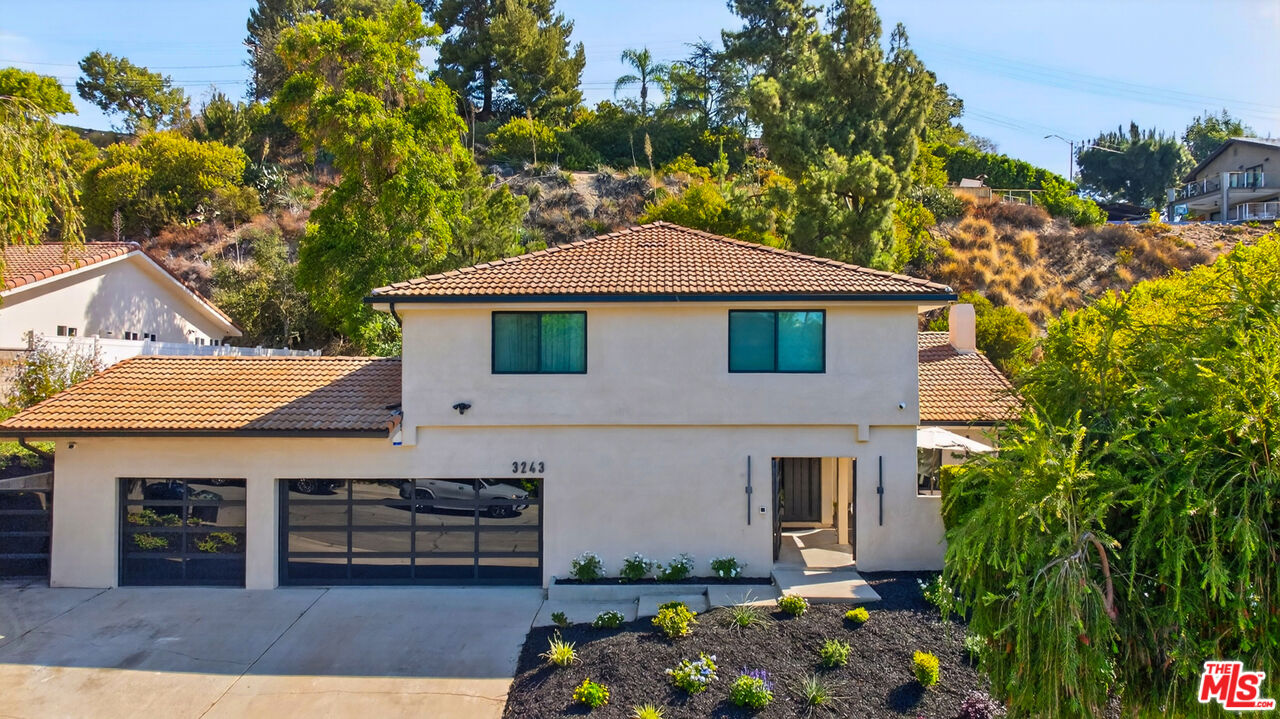 3243 Kirkham Dr