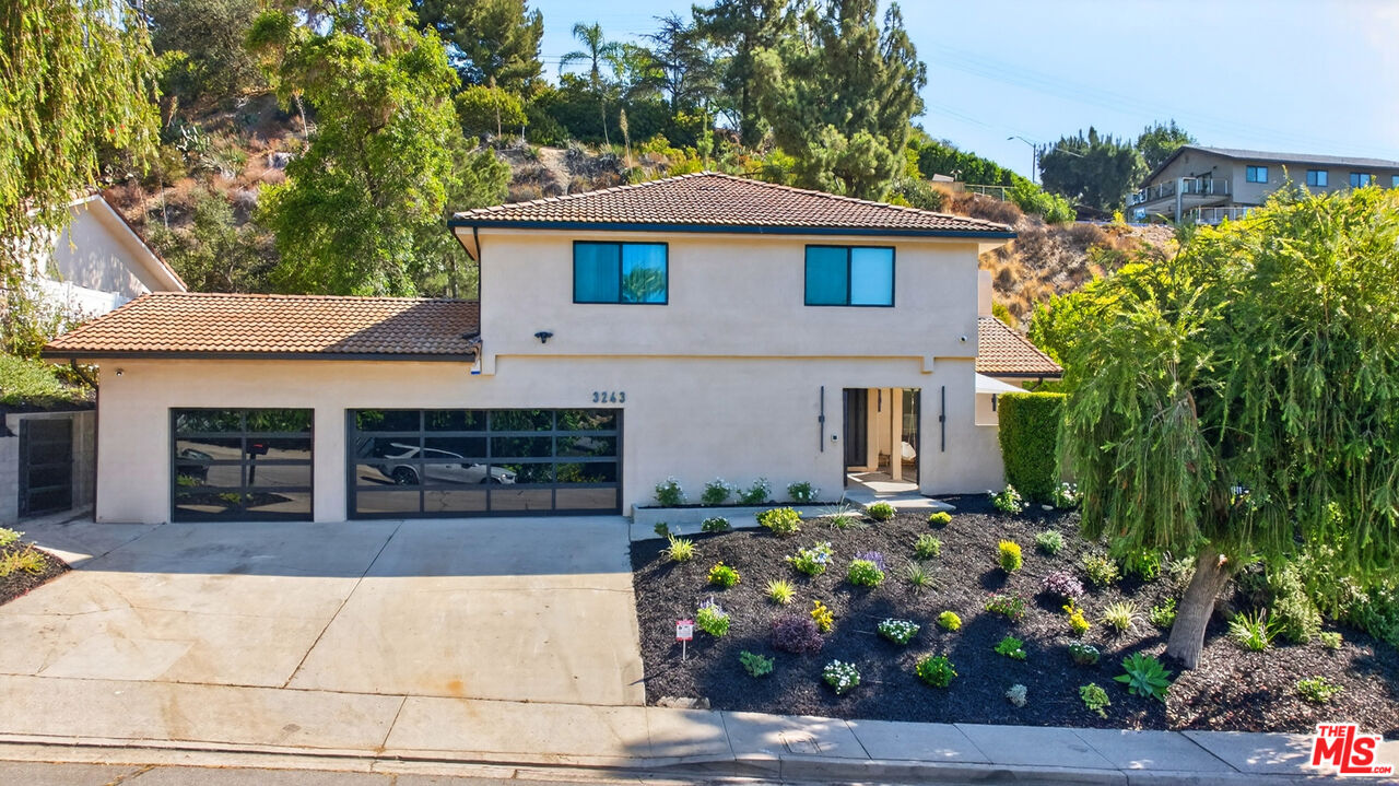 3243 Kirkham Dr