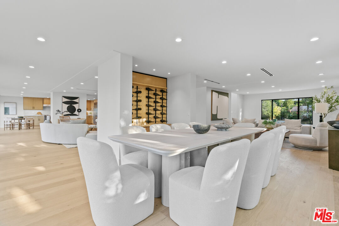 18101 Green Meadow Dr