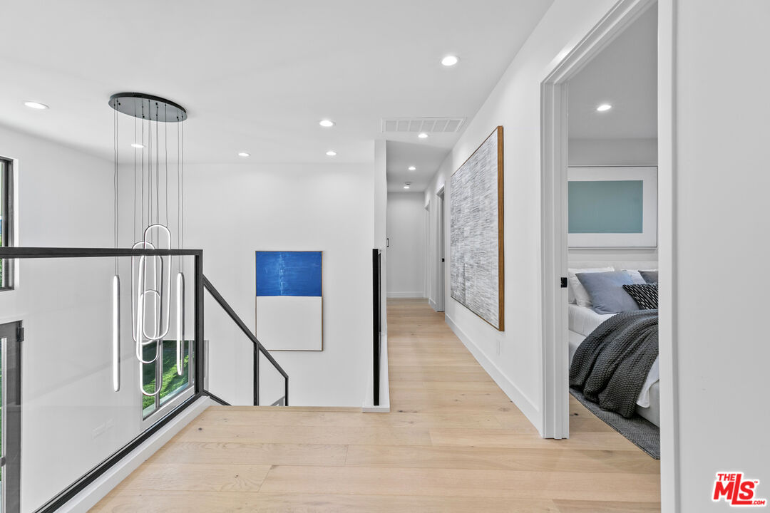 18101 Green Meadow Dr