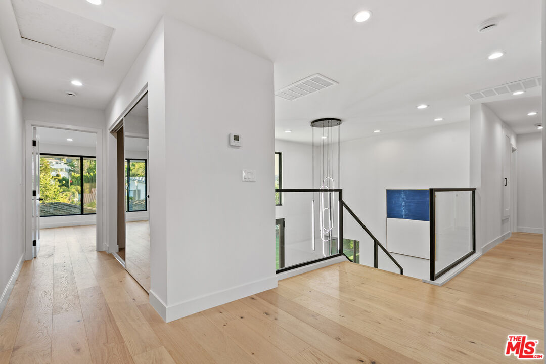 18101 Green Meadow Dr