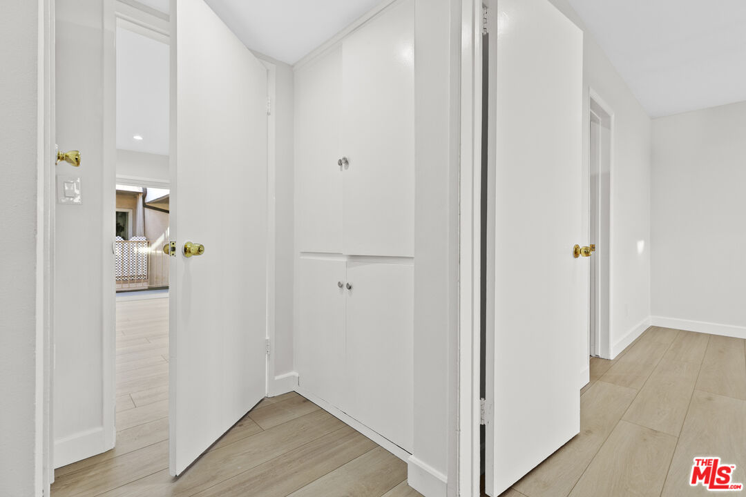 330 E Dryden St Unit: 18