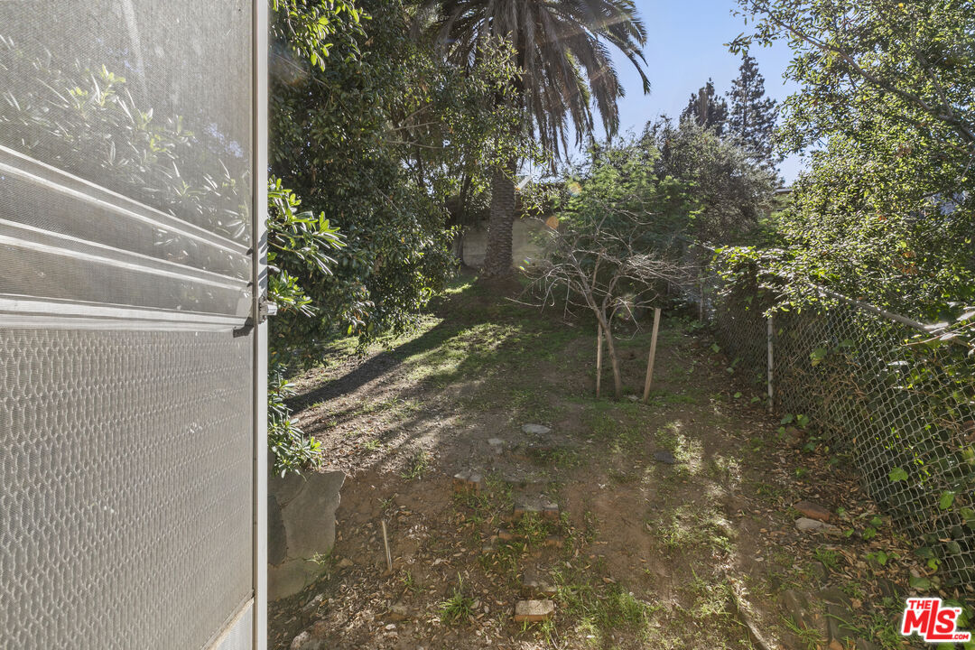 1720 Orchard Ave