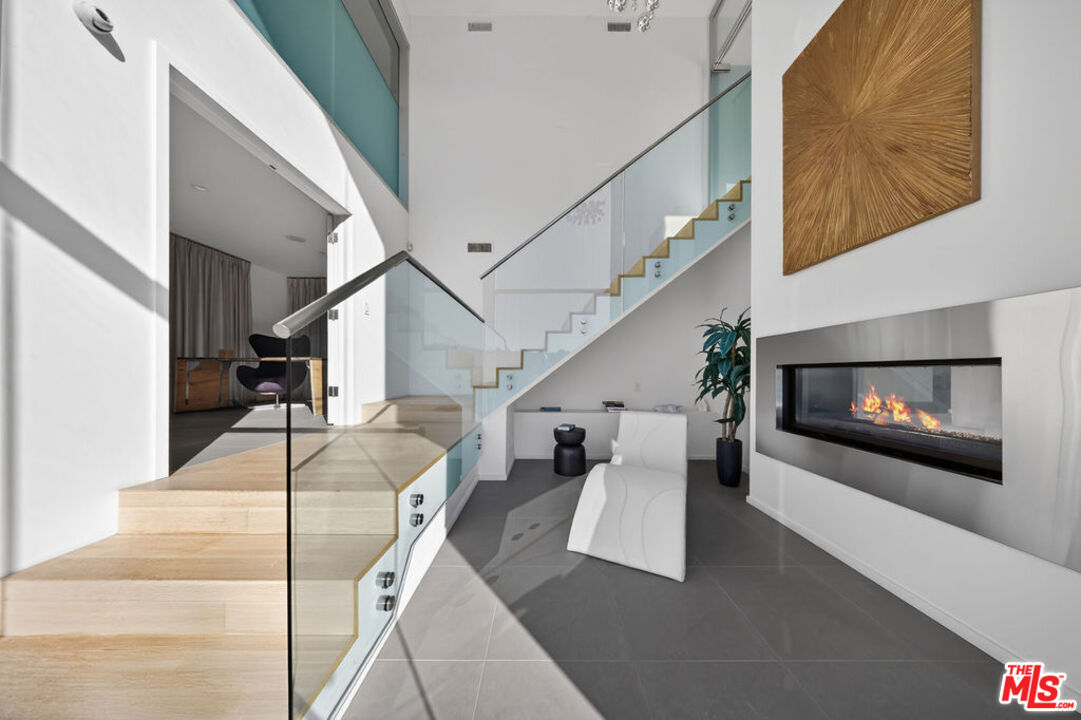 9716 Oak Pass Rd