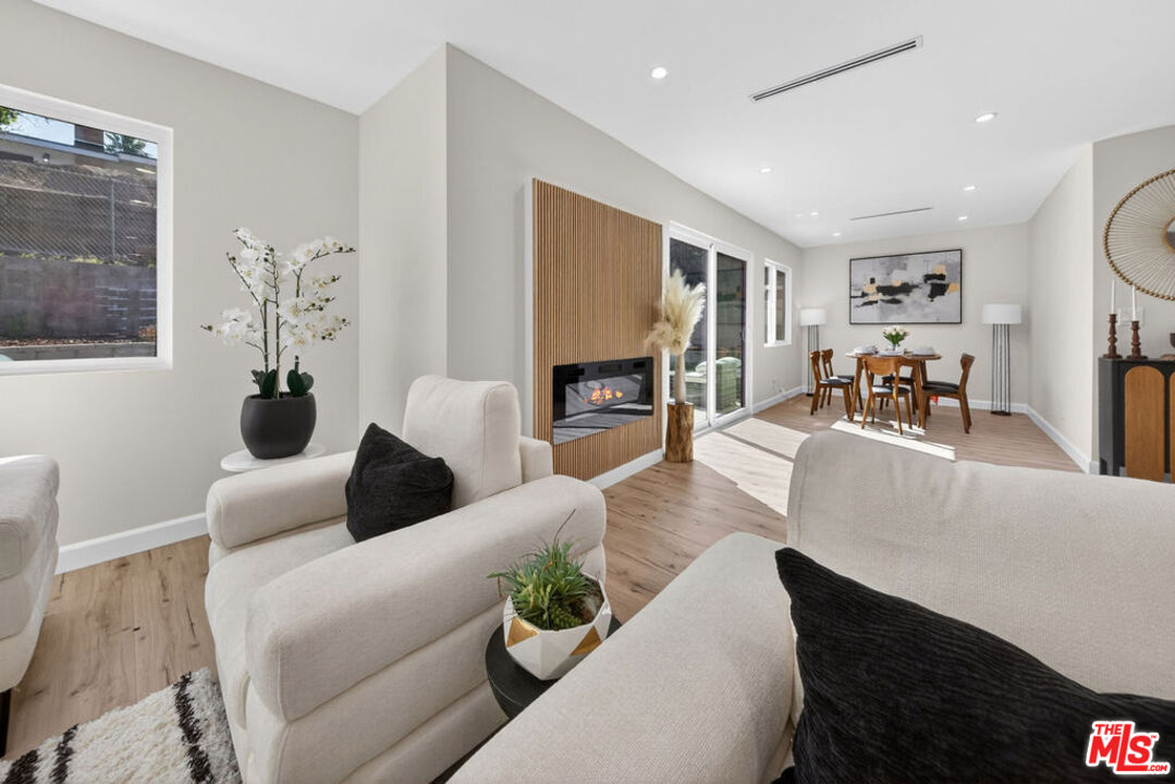 12747 Deon Pl