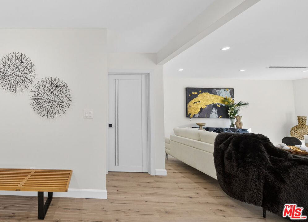 12747 Deon Pl