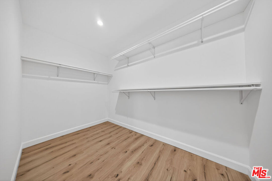 12747 Deon Pl