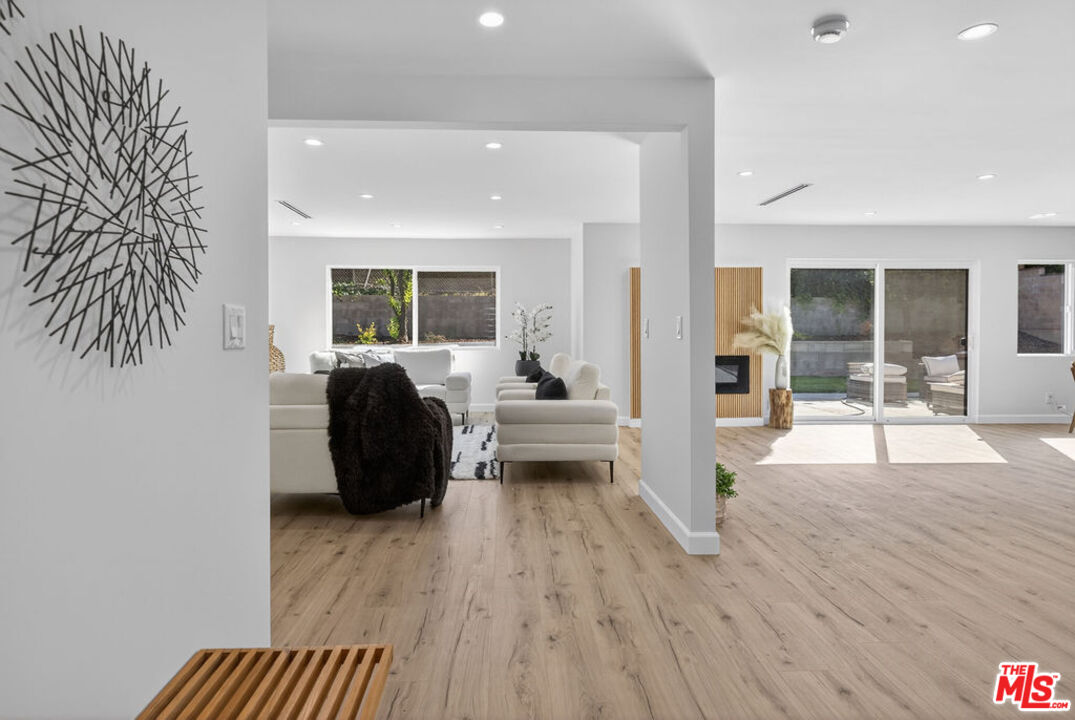 12747 Deon Pl