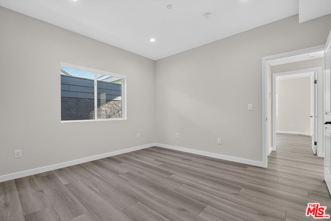1809 N Avon St Unit: 101