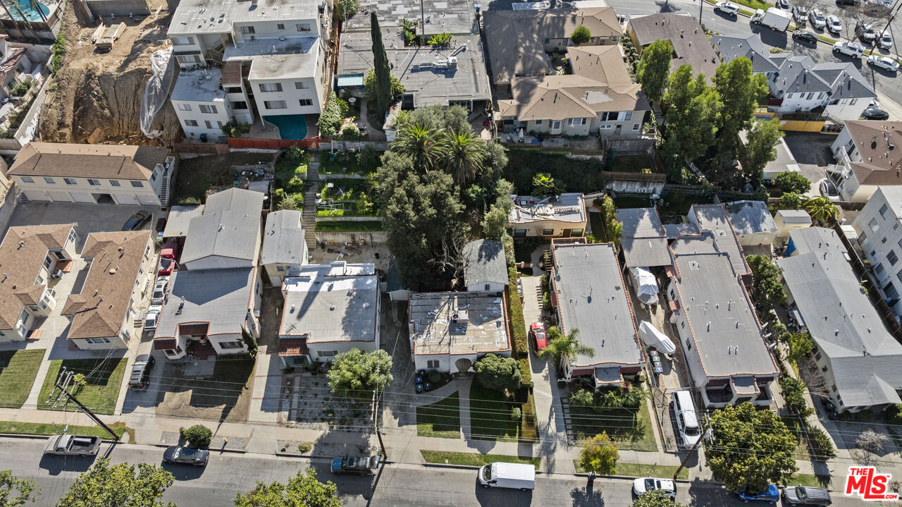1720 Orchard Ave