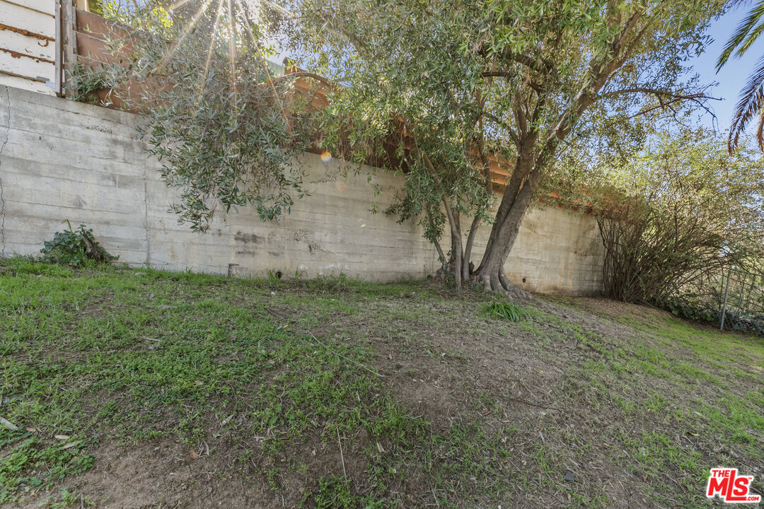 1720 Orchard Ave