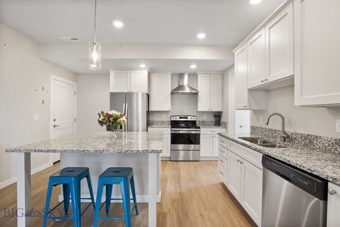 2710 Sartain Street 304