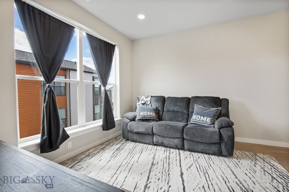 2710 Sartain Street 304