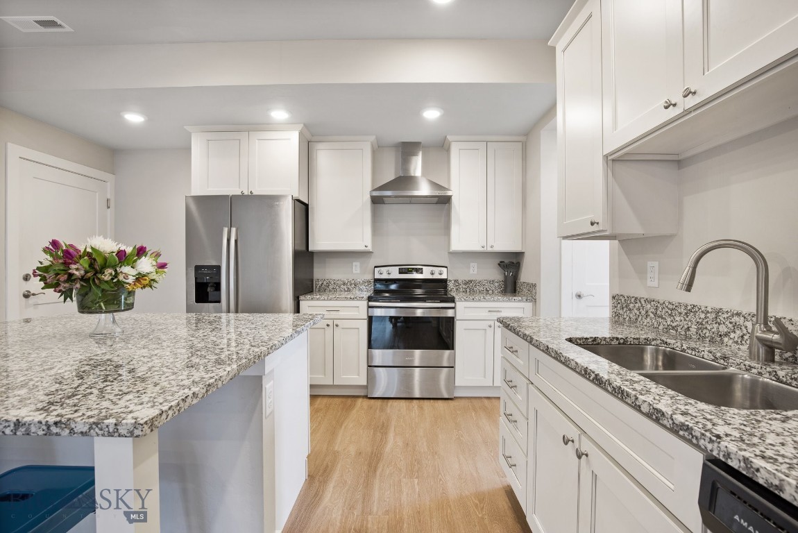 2710 Sartain Street 304