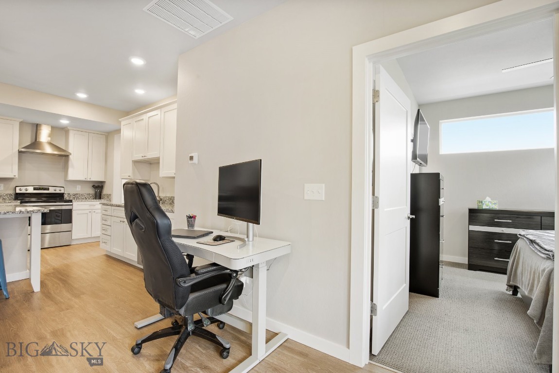 2710 Sartain Street 304