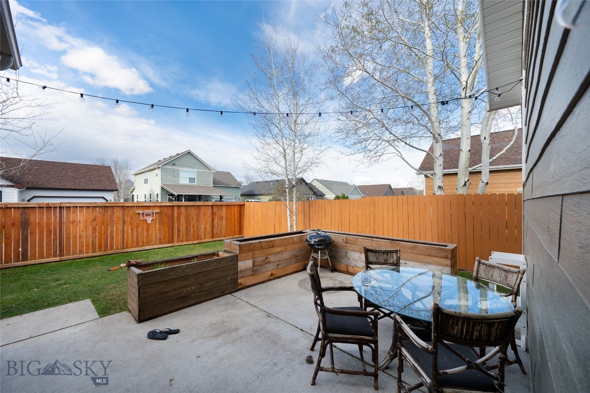97 W Dooley Lane