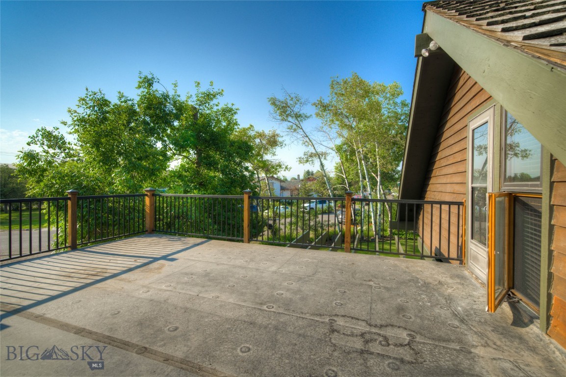 405 8th Street