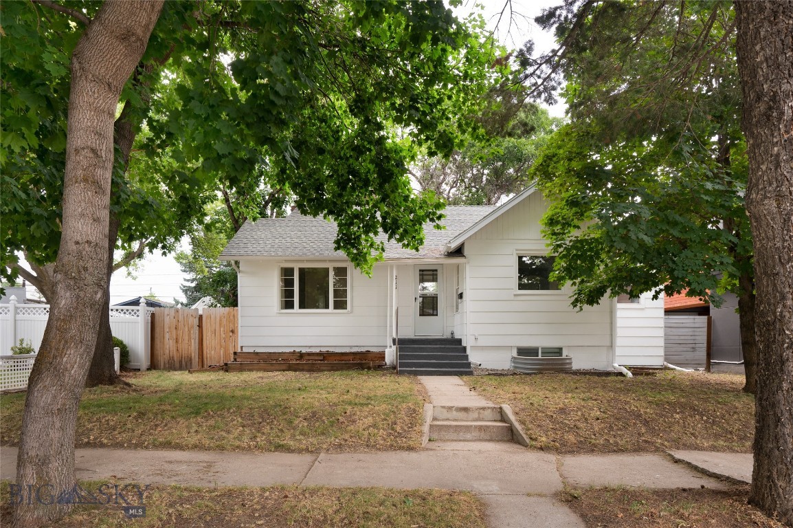 211 N 10th Avenue