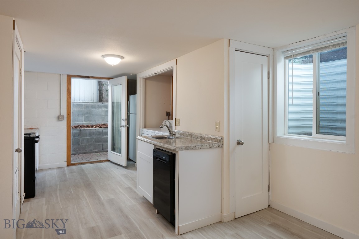 211 N 10th Avenue