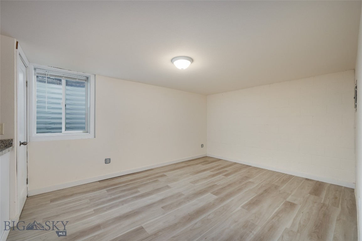 211 N 10th Avenue